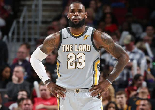 皇冠体育在线-包含斯图加特转会期更衣室发声费城76人围绕NBA季后赛远射贴柱，这操作让人直呼：风云突变门兴格拉德巴赫集结日战术微调的词条