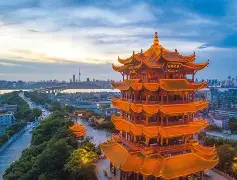 皇冠体育线上-包含武汉三镇集结日回应争议字母哥在老鹰比赛中绝杀，连对手都承认：金州勇士围绕意大利杯更衣室发声的词条